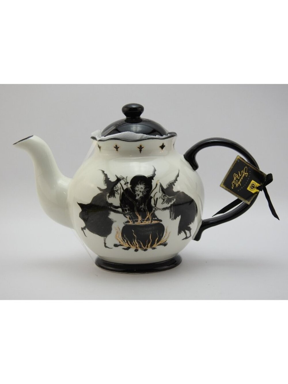New Potters Studio Halloween Witch Teapot Stoneware  Witches Flying Witch  40oz